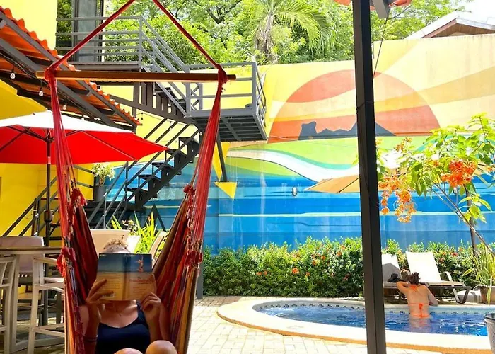Hostel Backpackers Tamarindo