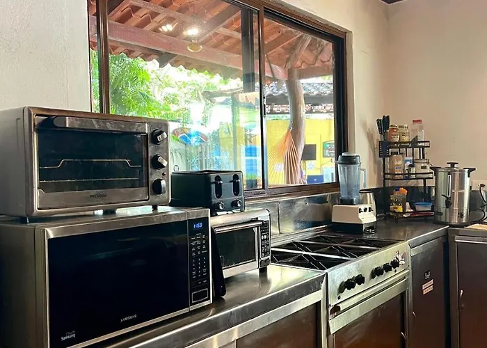Backpackers Tamarindo