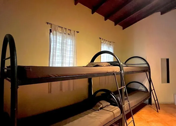Hostel Backpackers Tamarindo