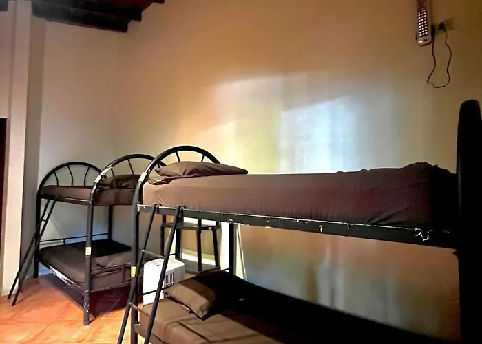Backpackers Tamarindo